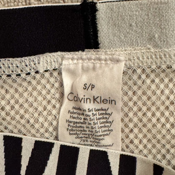 Calvin Klein ID Unlined High neck Bralette & Matching Unlined Bikini Panty - SM - Picture 8 of 8